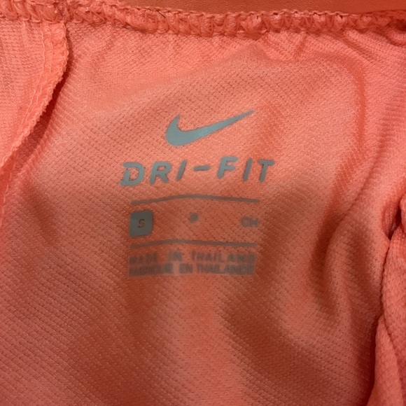 Nike Shorts - Picture 3 of 4